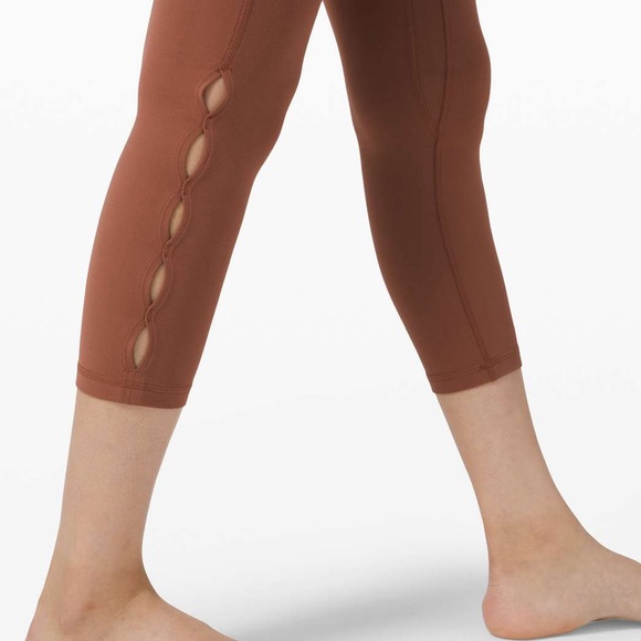 Lululemon Women’s Unlimited High-Rise Crop 23” Ancient Copper Keyhole Leggings - Picture 5 of 15